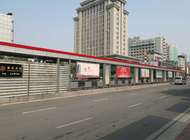 郑州市区BRT站台灯箱企业形象